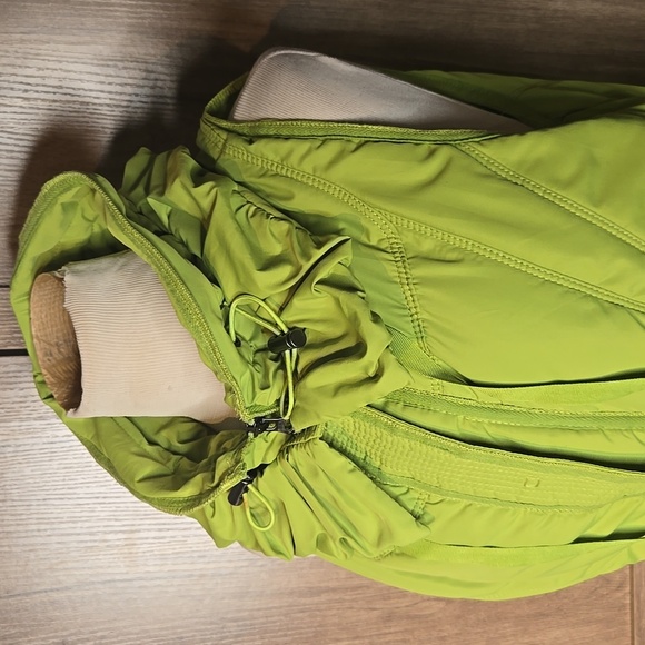 Luii Bright Green Puffer Vest - Picture 4 of 12